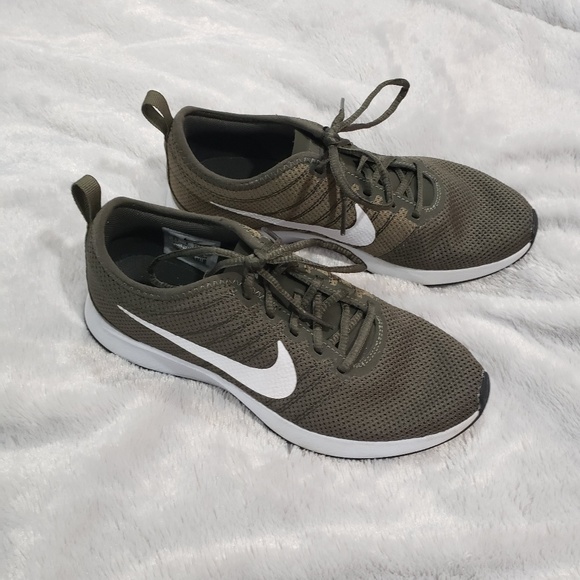 Nike sneakers - Picture 2 of 4